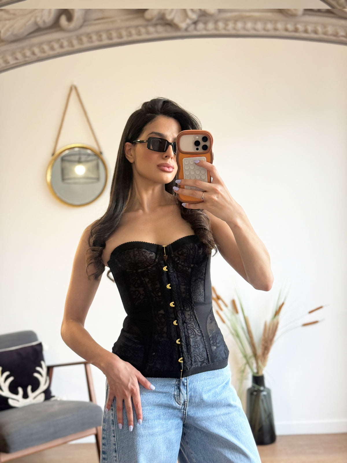 Corset Bustier Noir Dentelle & Crochets Dorés