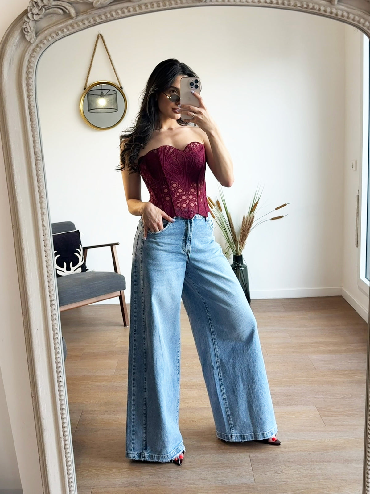Corset Bustier Bordeaux Dentelle Ajourée