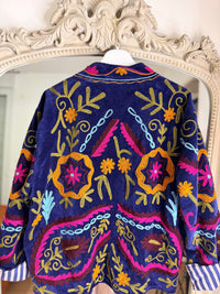 Veste brodée bleu nuit