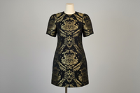 Robe Courte Noir & Or Élégance