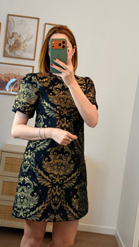 Robe Courte Noir & Or Élégance