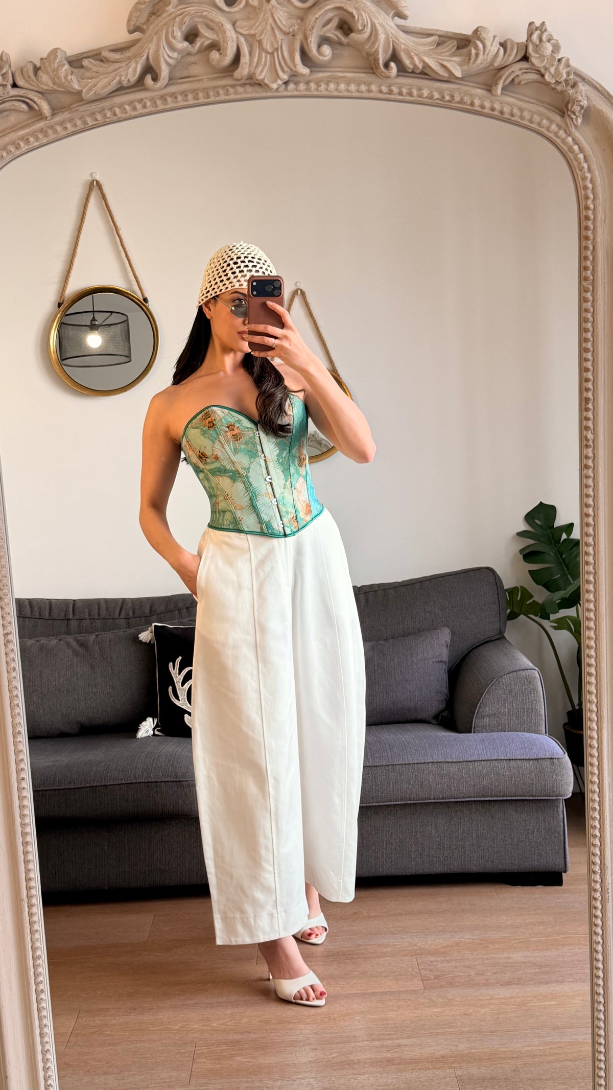 Un corset au charme artistique et raffiné