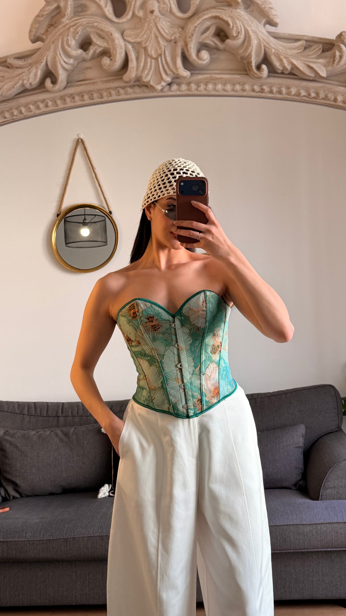 Un corset au charme artistique et raffiné